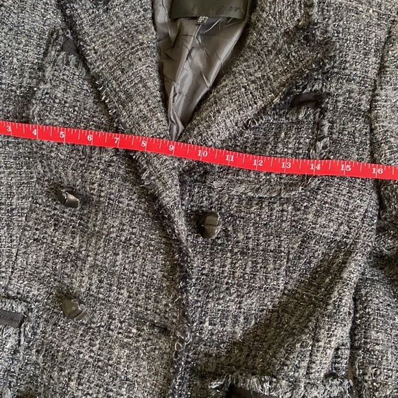 Classic Chanel style jacket - Picture 3 of 13